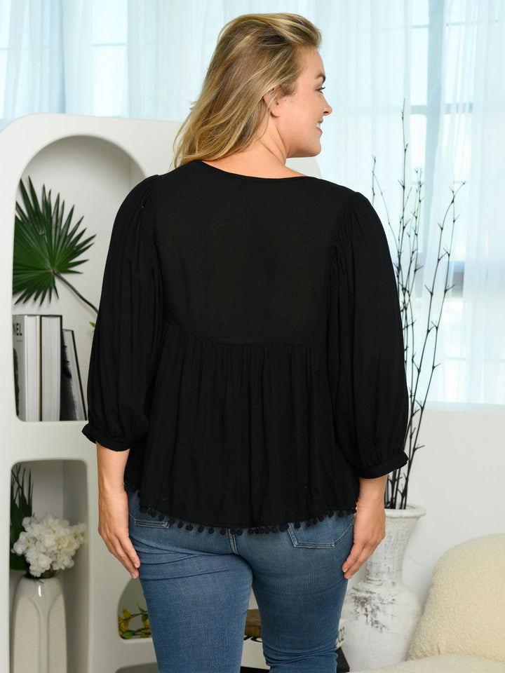 PLUS SIZE 3/4 SLEEVE TRIM DETAILED TUNIC TOP