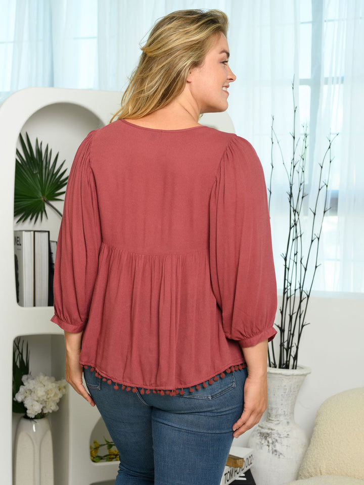 PLUS SIZE 3/4 SLEEVE TRIM DETAILED TUNIC TOP