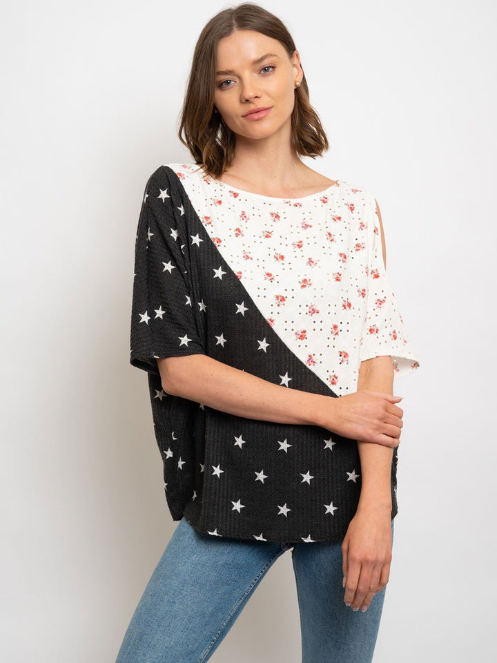 WOMEN'S FLORAL BLACK & WHITE TOP