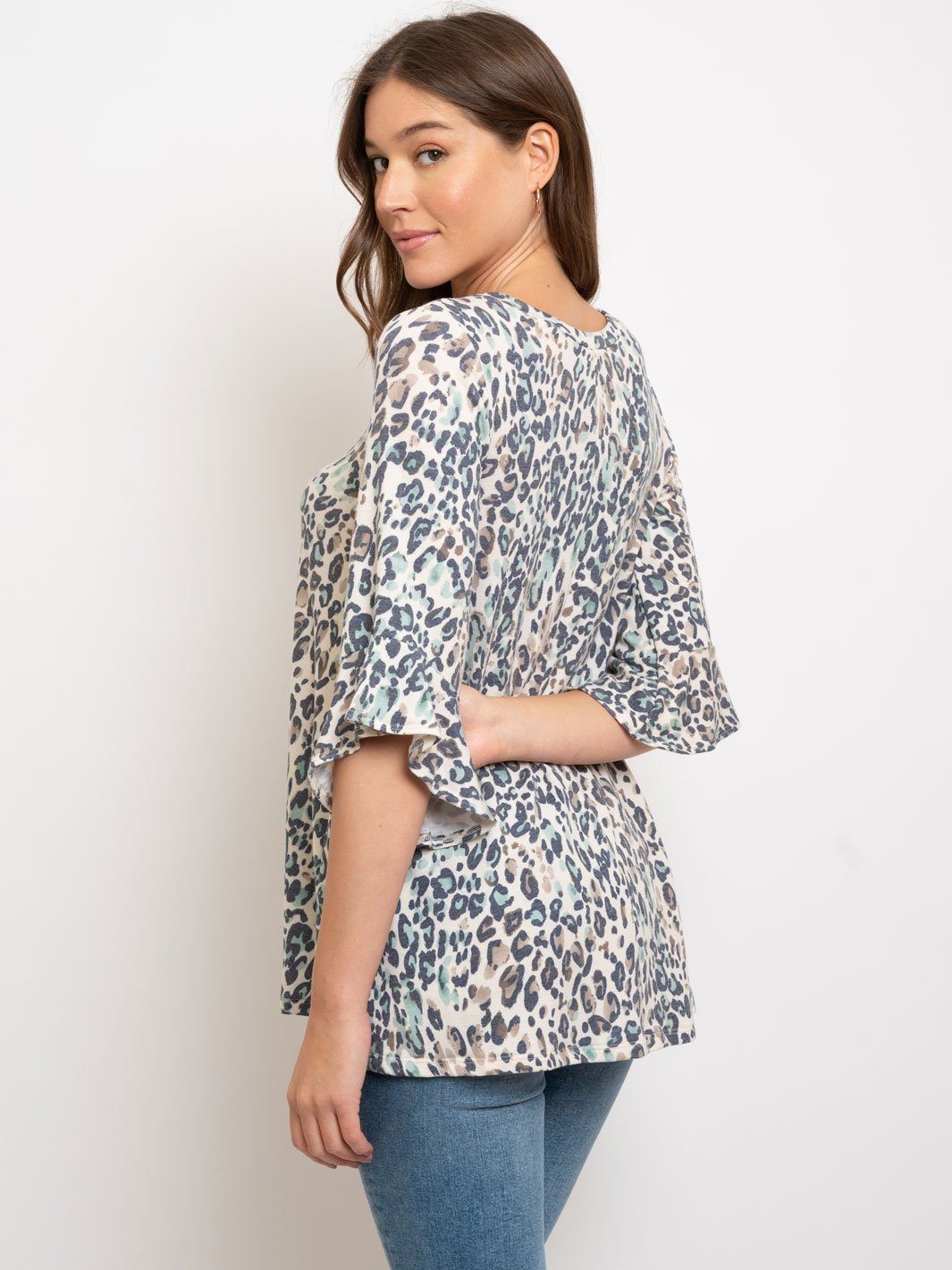 WOMEN'S ANIMAL PRINT 3/4 RUFFLE SLEEVE TUNIC TOP