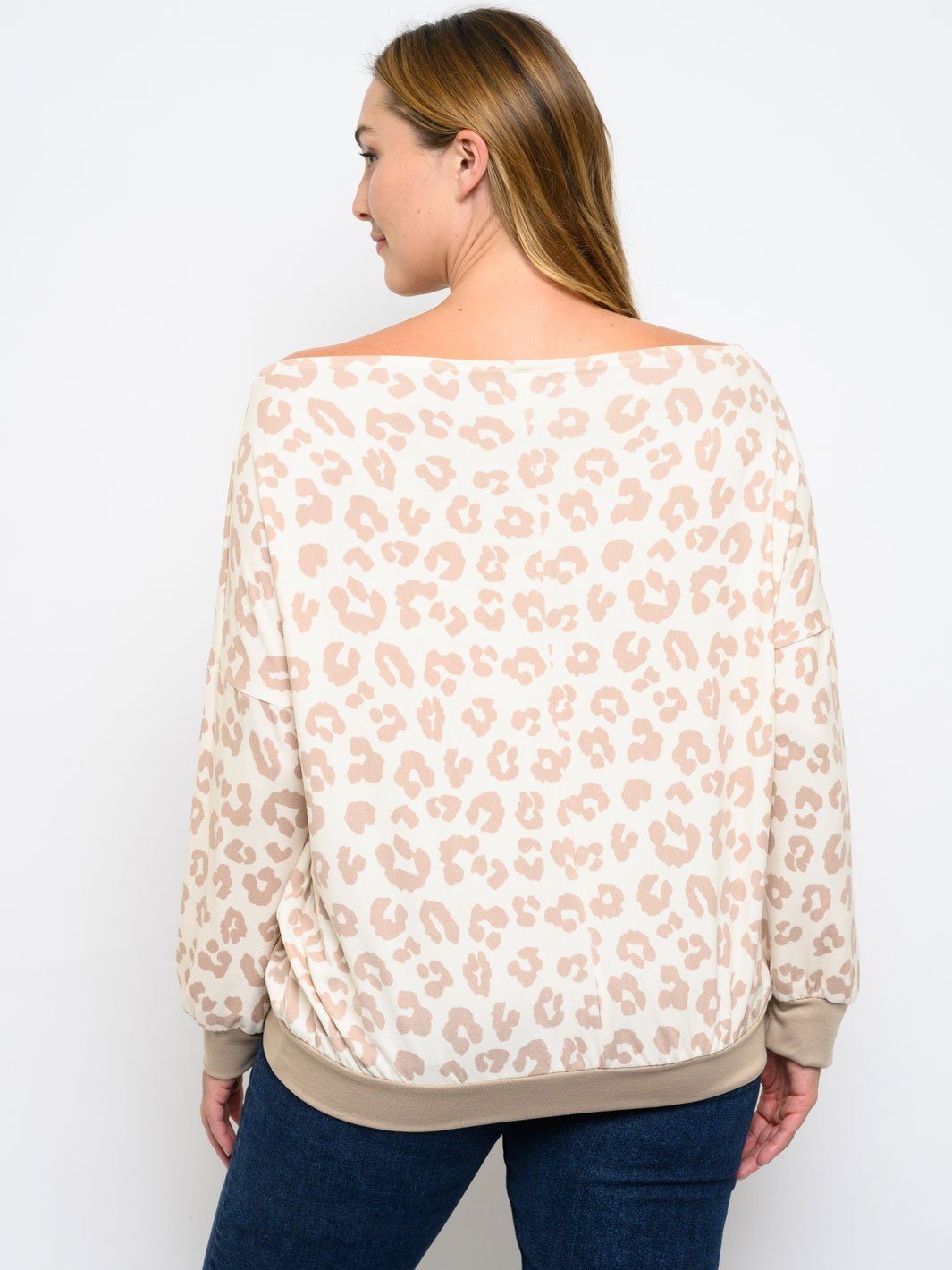 PLUS SIZE LONG SLEEVE ANIMAL PRINT TOP