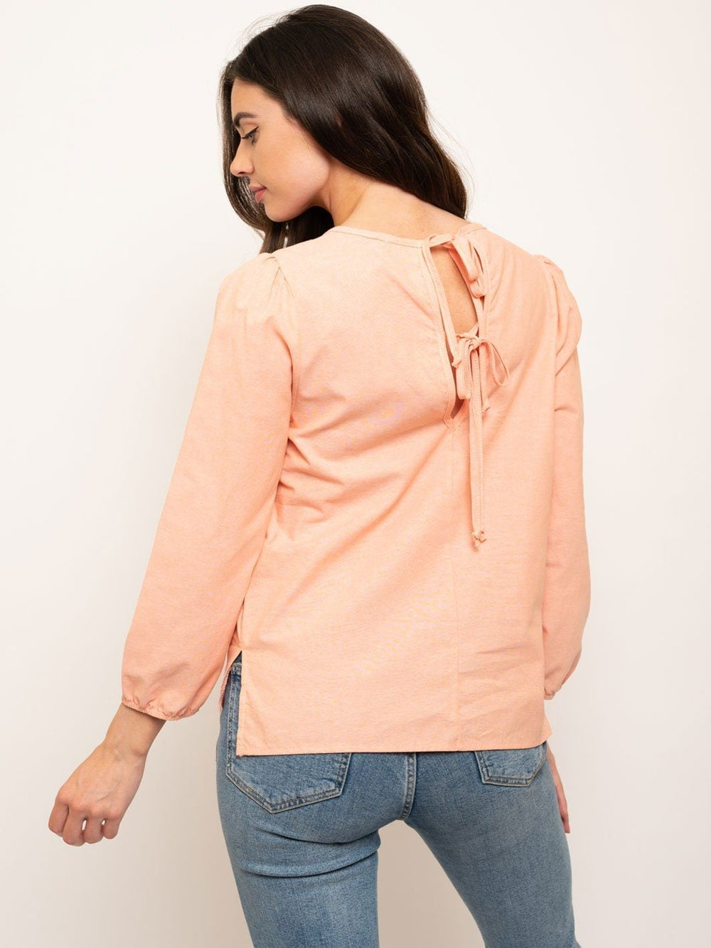 WOMEN'S 3/4 SLEEVES BACK DETAIL TOP