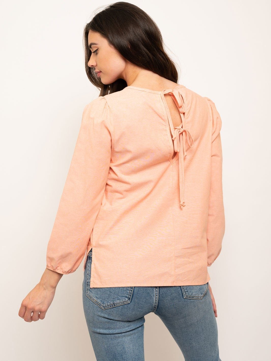 WOMEN'S 3/4 SLEEVES BACK DETAIL TOP