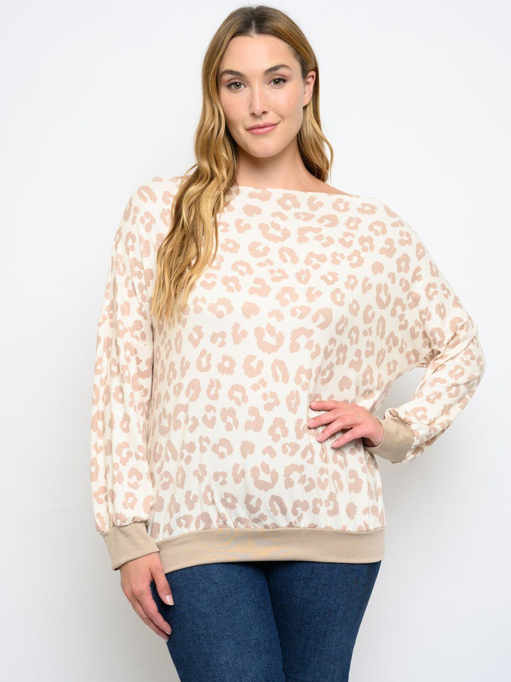 PLUS SIZE LONG SLEEVE ANIMAL PRINT TOP