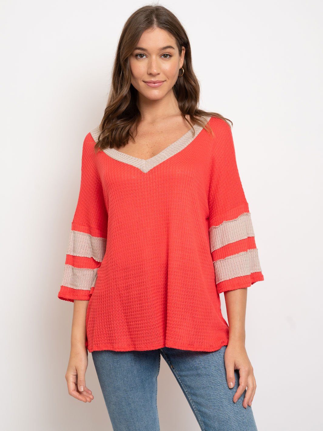 WOMEN'S V-NECK CORAL TAUPE TOP