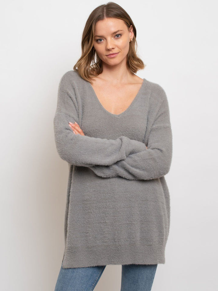 WOMEN'S V-NECK SOFT FUZZY SWEATER