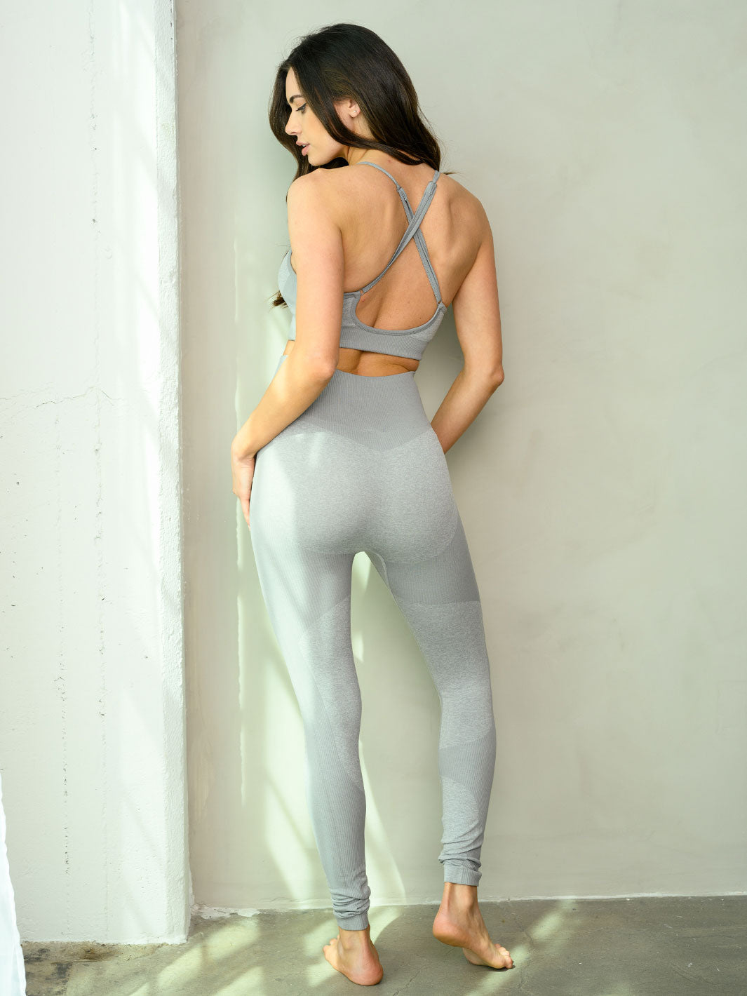 WOMEN'S ACTIVE 2PC. TOP & LEGGINGS SEAMLESS SET