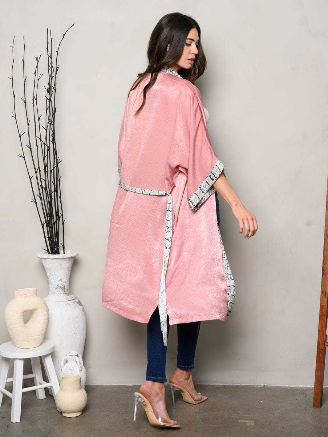 WOMEN'S SHORT SLEEVES ANIMAL PRINT KIMONO