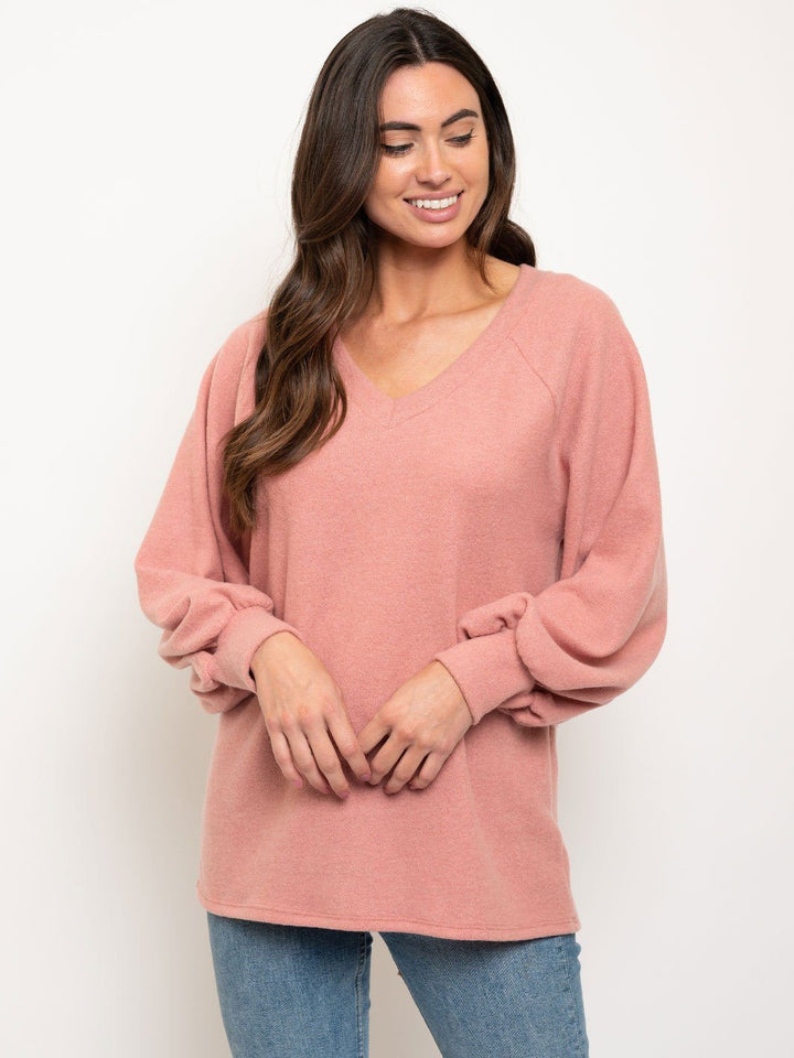 WOMEN'S LONG SLEEVE V-NECK TOP