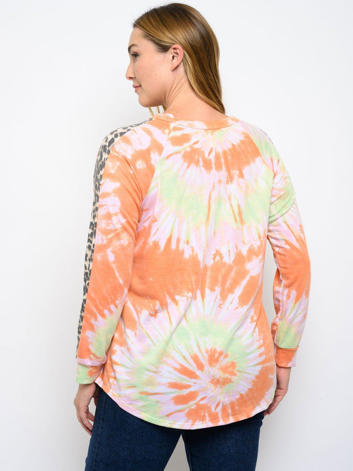 PLUS SIZE LONG SLEEVE TIE DYE ANIMAL PRINT TOP