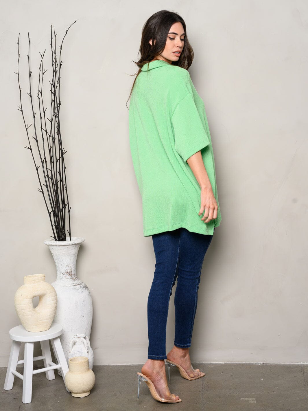 WOMEN'S SHORT SLEEVE V-NECK OVERSIZED TOP