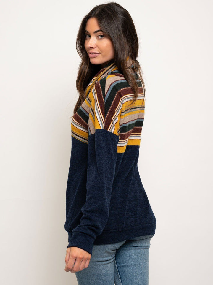 WOMEN'S STRIPES COLOR BLOCK TURTLE NECK TOP