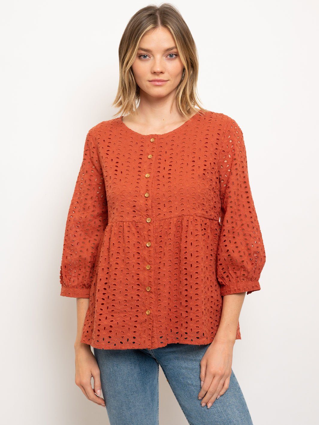 WOMEN'S 3/4 SLEEVES BUTTON UP TOP