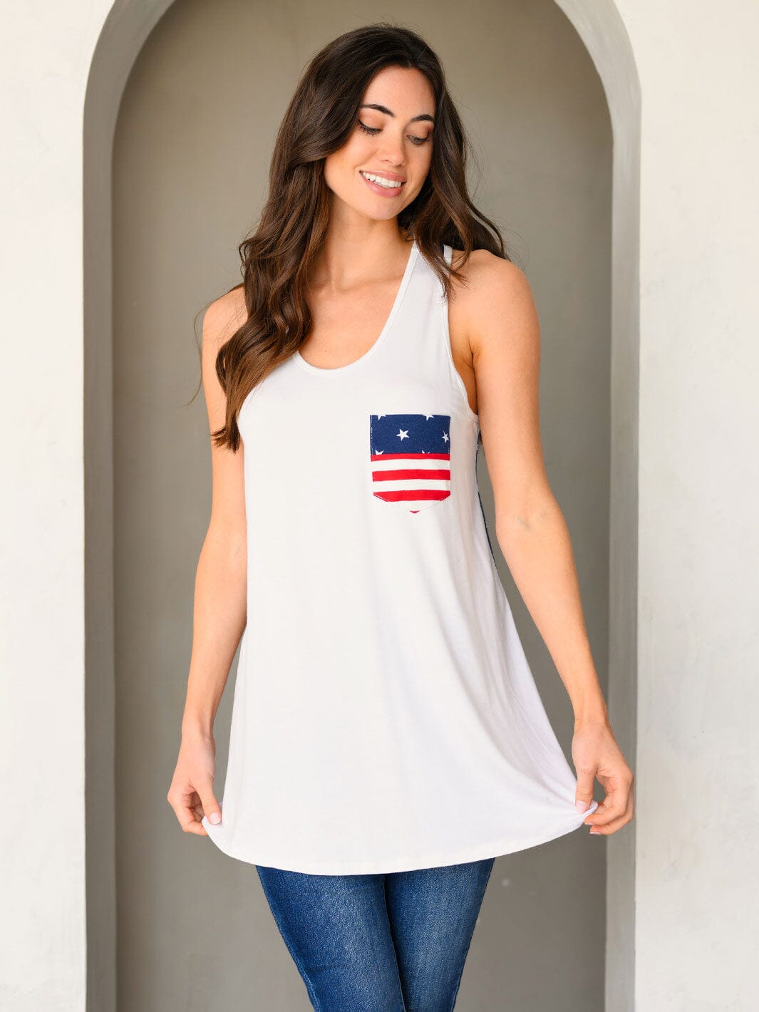 WOMEN'S SLEEVELESS FRONT POCKET PATRIOTIC PRINT TANK TOP