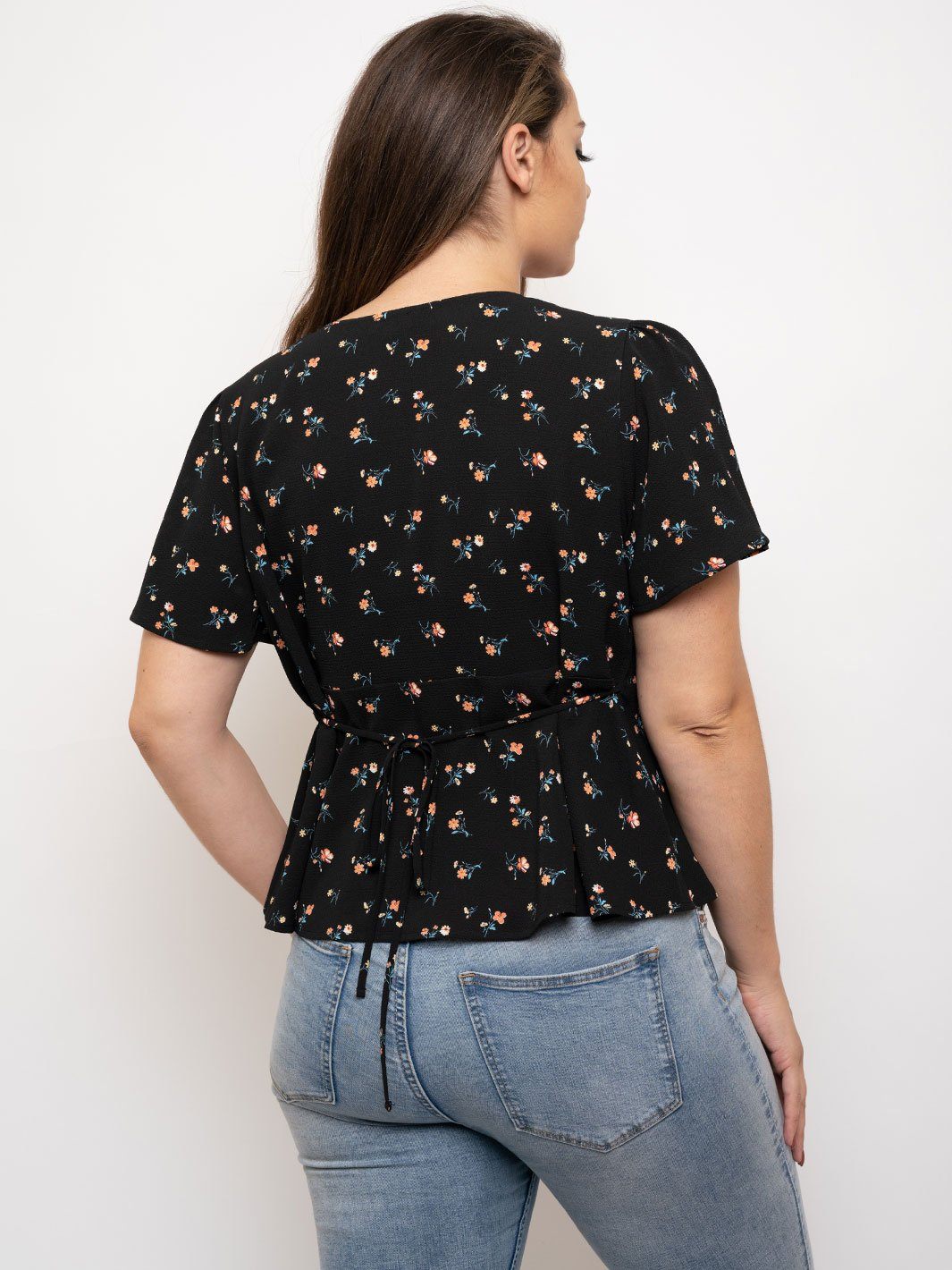 PLUS SIZE FLORAL BUTTON DETAIL PEPLUM TOP