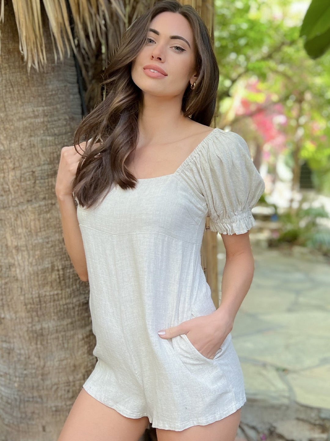 WOMEN'S SHORT PUFF SLEEVE POCKETS ROMPER