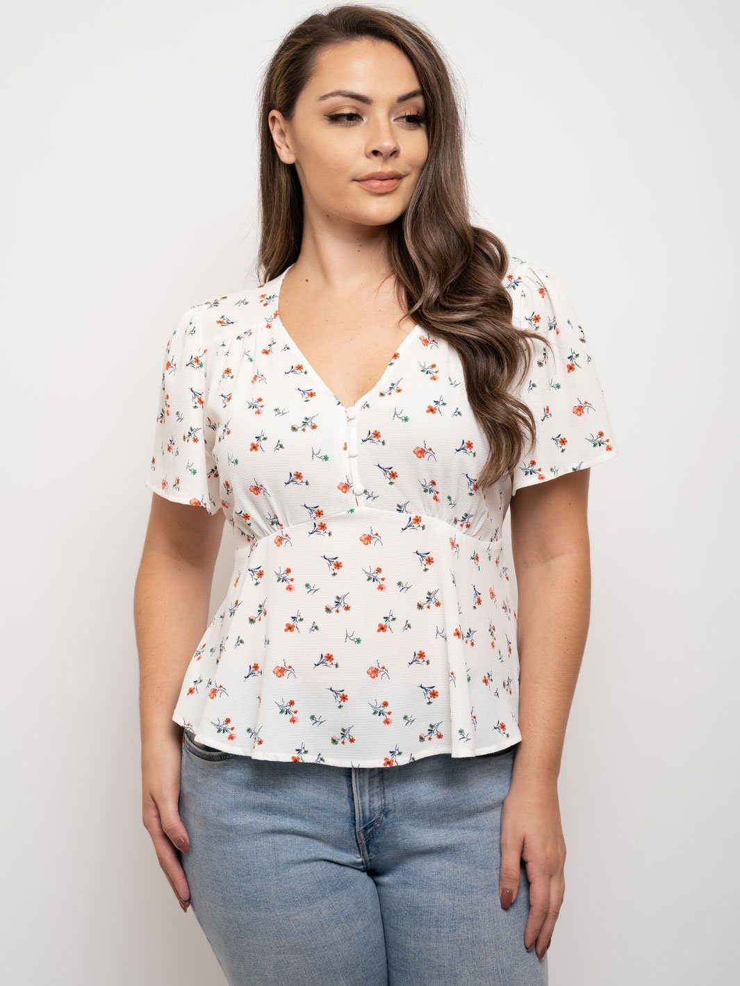 PLUS SIZE FLORAL BUTTON DETAIL PEPLUM TOP