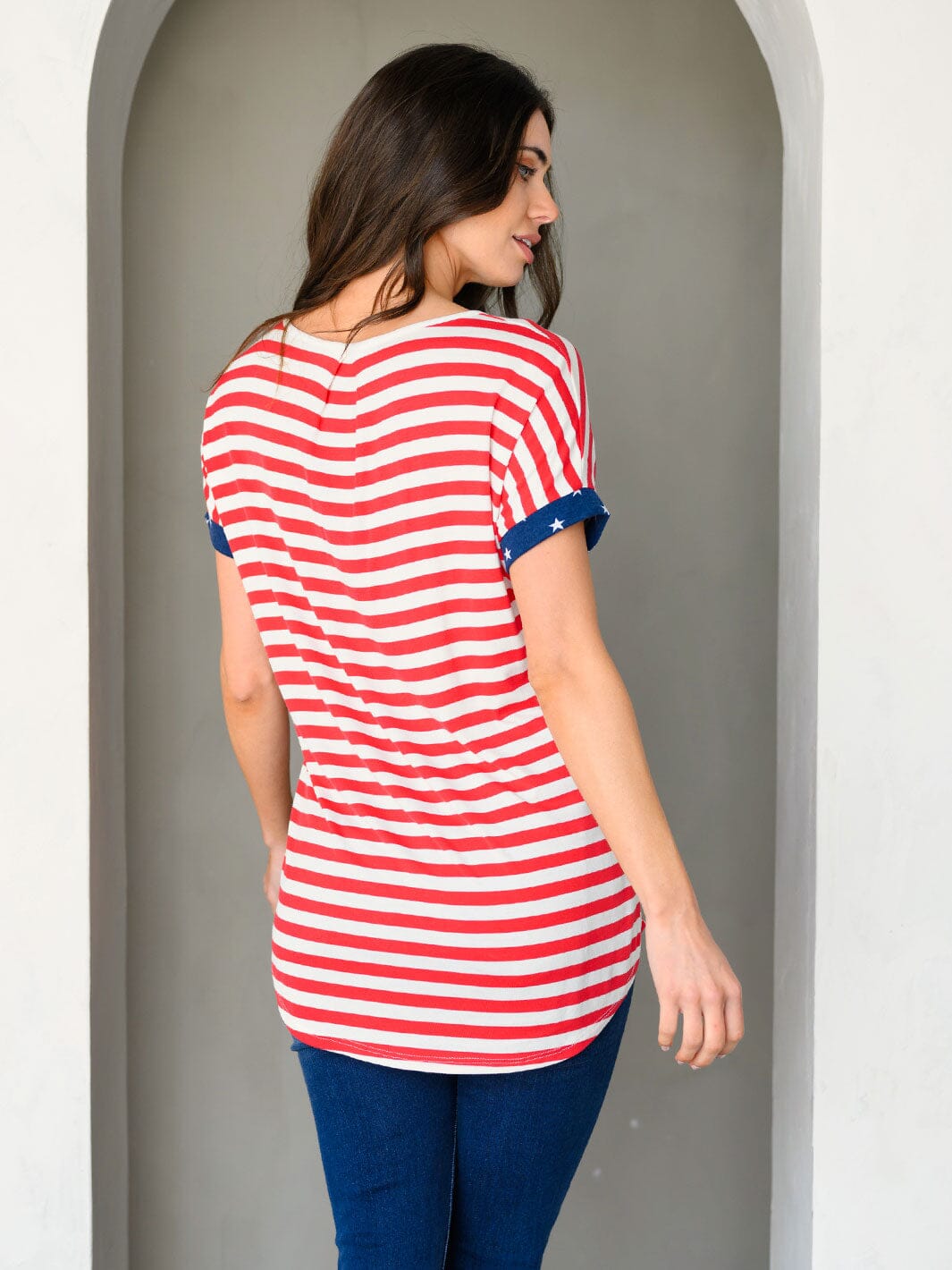 WOMEN'S SHORT SLEEVE V-NECK FRONT POCKET PATRIOTIC PRINT TOP