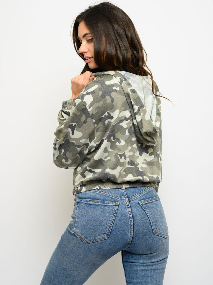 WOMEN'S LONG SLEEVE TRIM SELF TIE CAMO HOODIE TOP