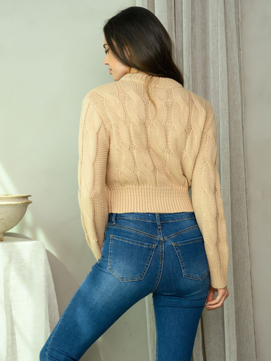 WOMEN'S LONG SLEEVE CABLE KNIT SWEATER