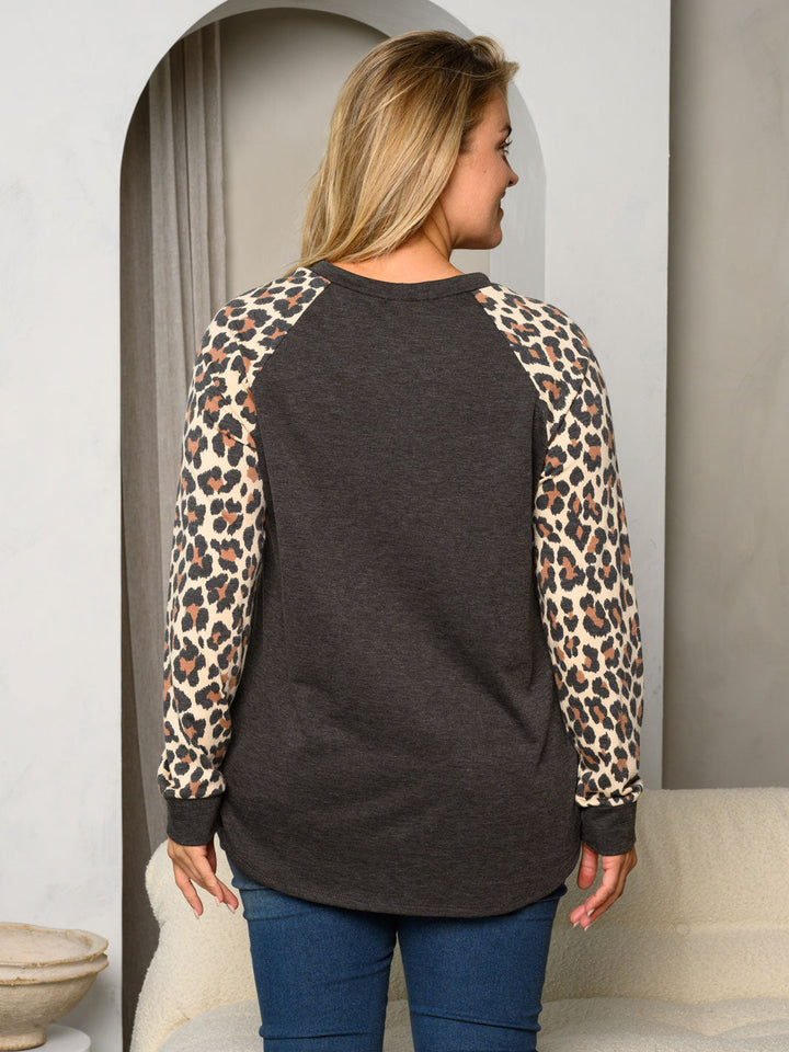 PLUS SIZE LONG SLEEVE ANIMAL PRINT DETAILED TOP