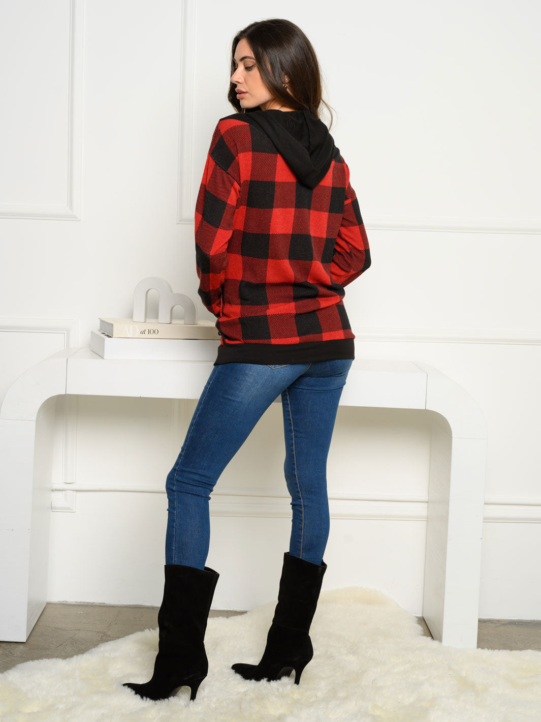 WOMEN'S BUFFALO PLAID CONTRAST SOLID HOODIE SWEATER