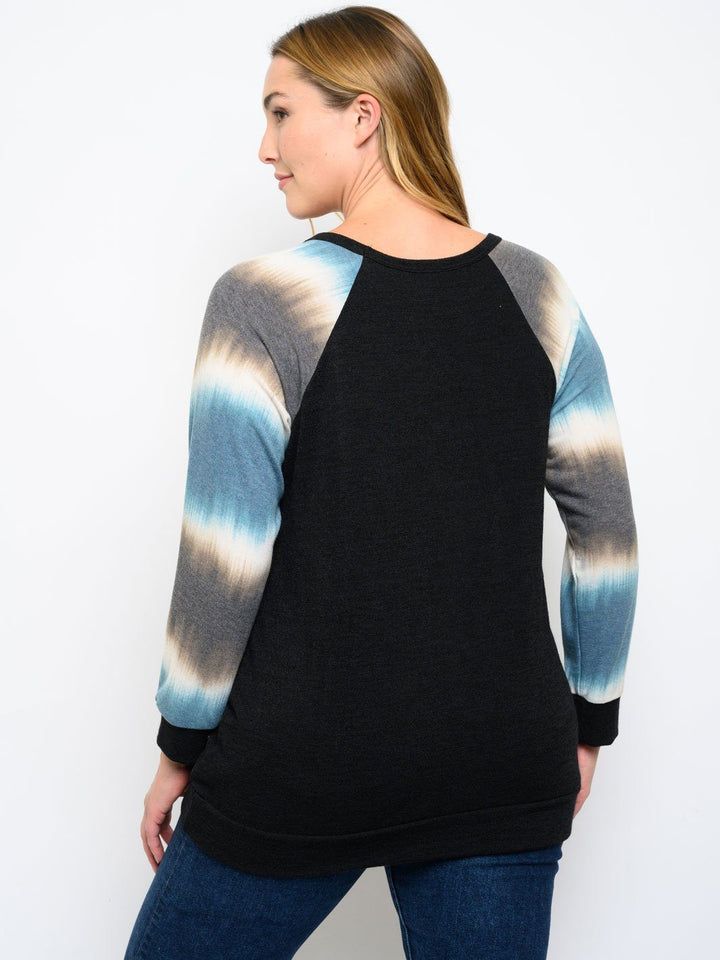PLUS SIZE COLOR BLOCK LONG SLEEVE TOP