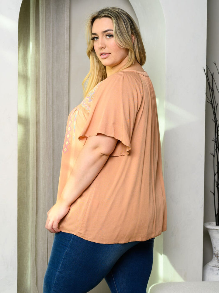 PLUS SIZE SHORT SLEEVE EMBROIDERY TUNIC TOP