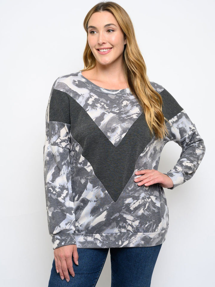 PLUS SIZE CHEVRON LONG SLEEVE TOP