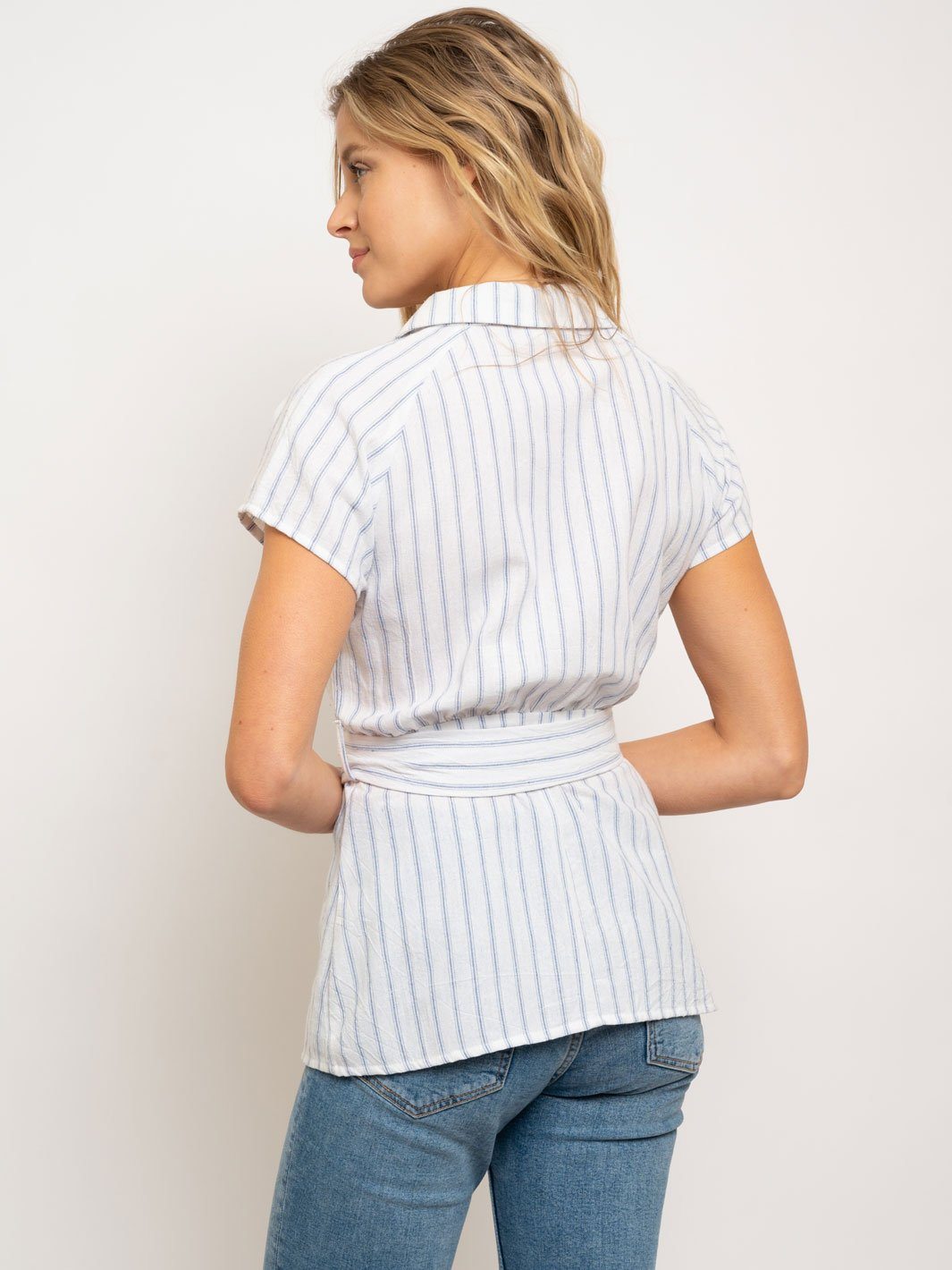 WOMEN'S V NECK WRAP FRONT BELT TOP