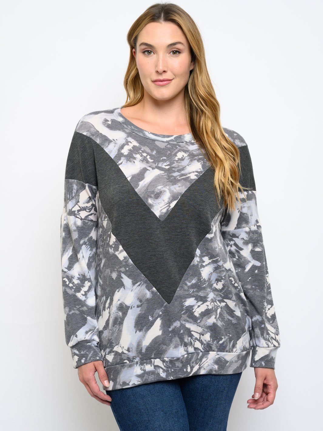 PLUS SIZE CHEVRON LONG SLEEVE TOP