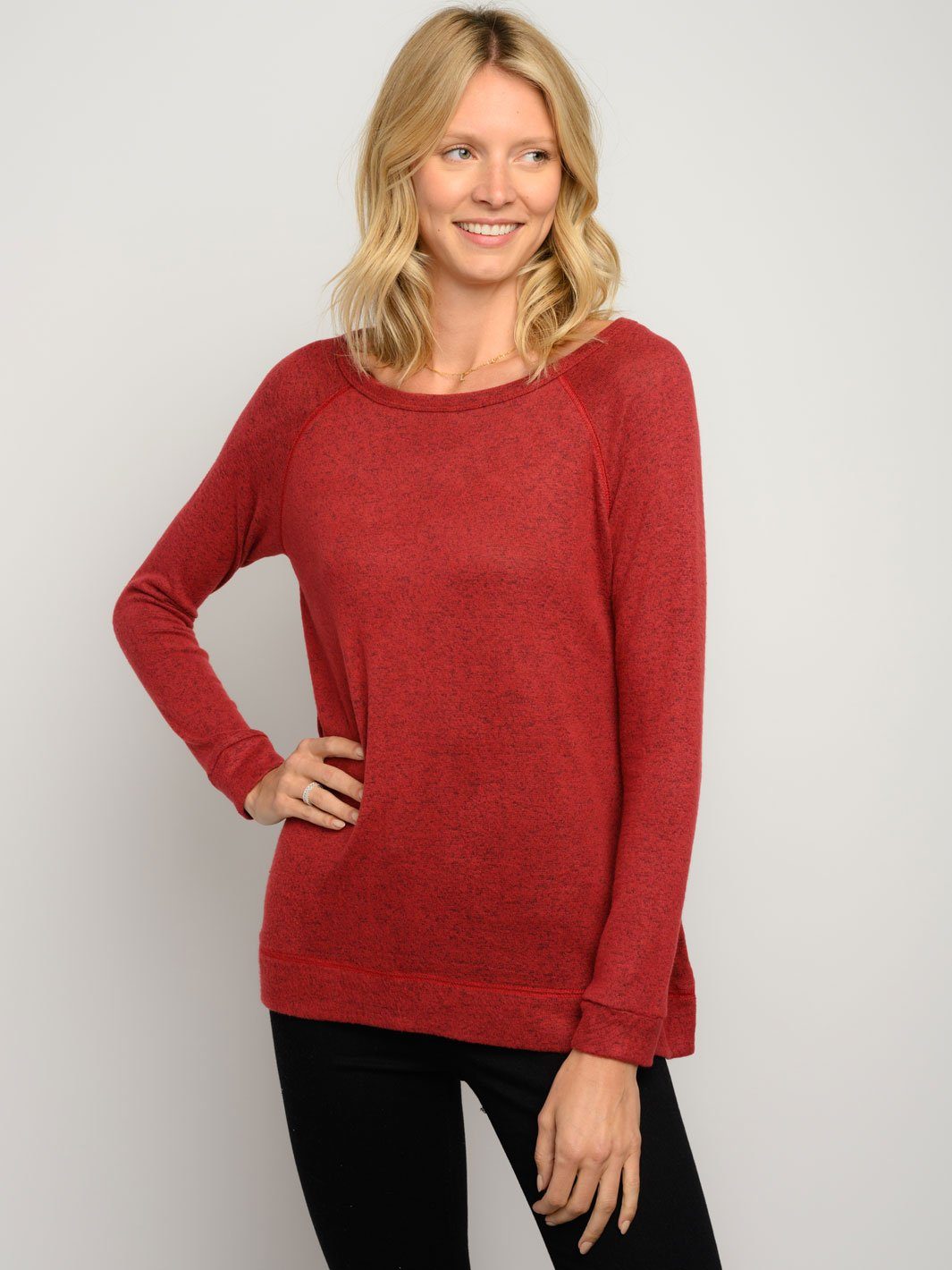 WOMEN'S LONG SLEEVE FLATLOCK STITCHING TOP