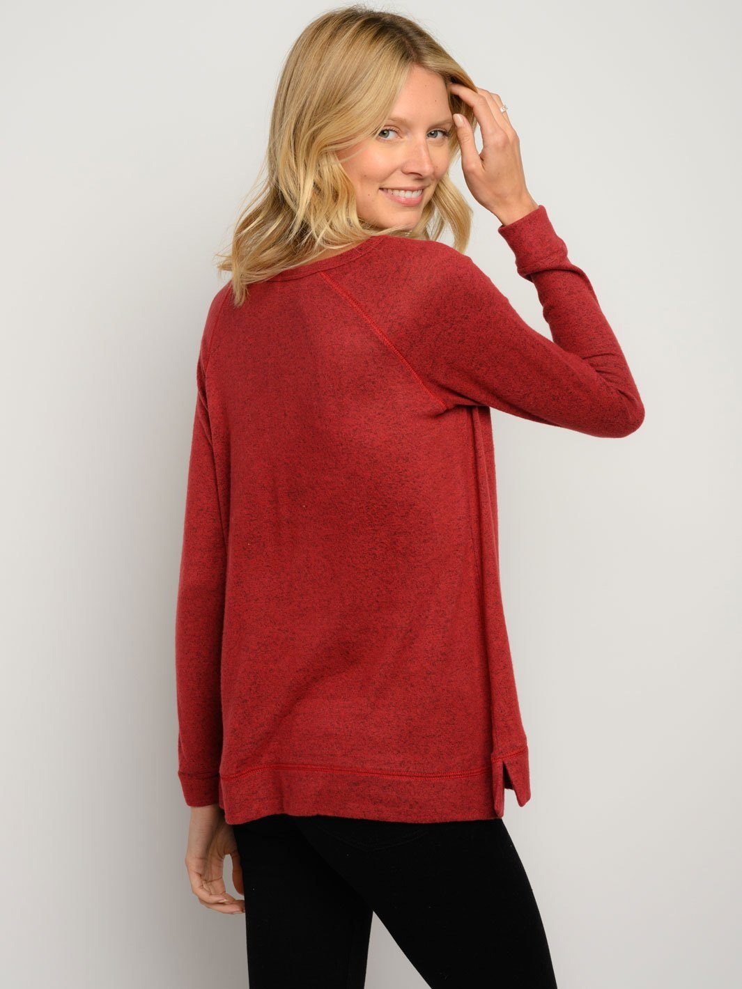 WOMEN'S LONG SLEEVE FLATLOCK STITCHING TOP