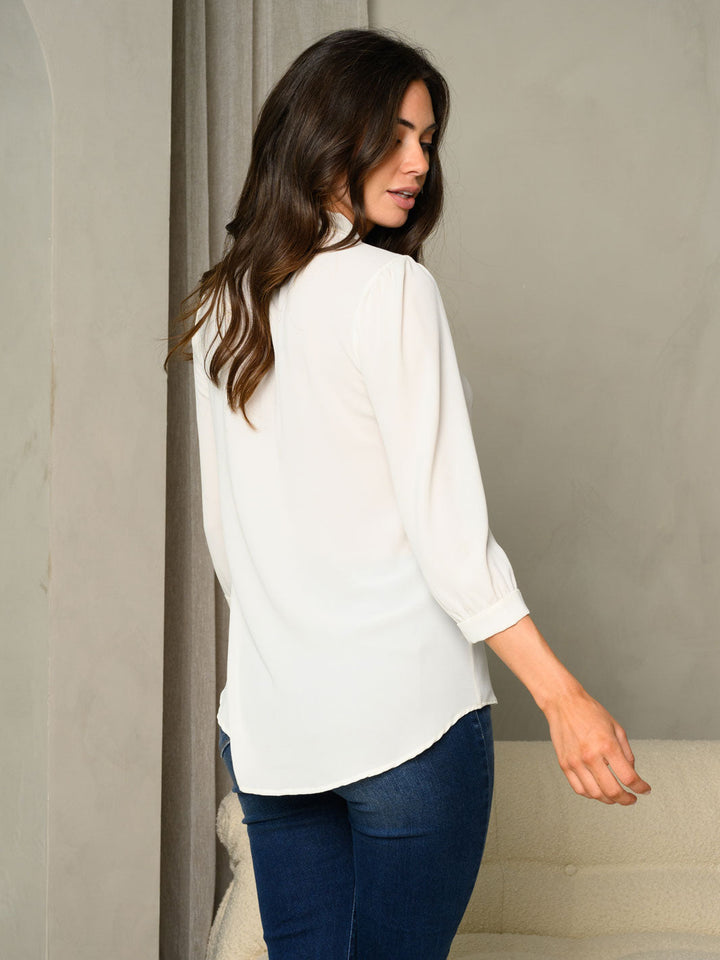 WOMEN'S TIE V-NECK 3/4 CUFFED SLEEVE TOP