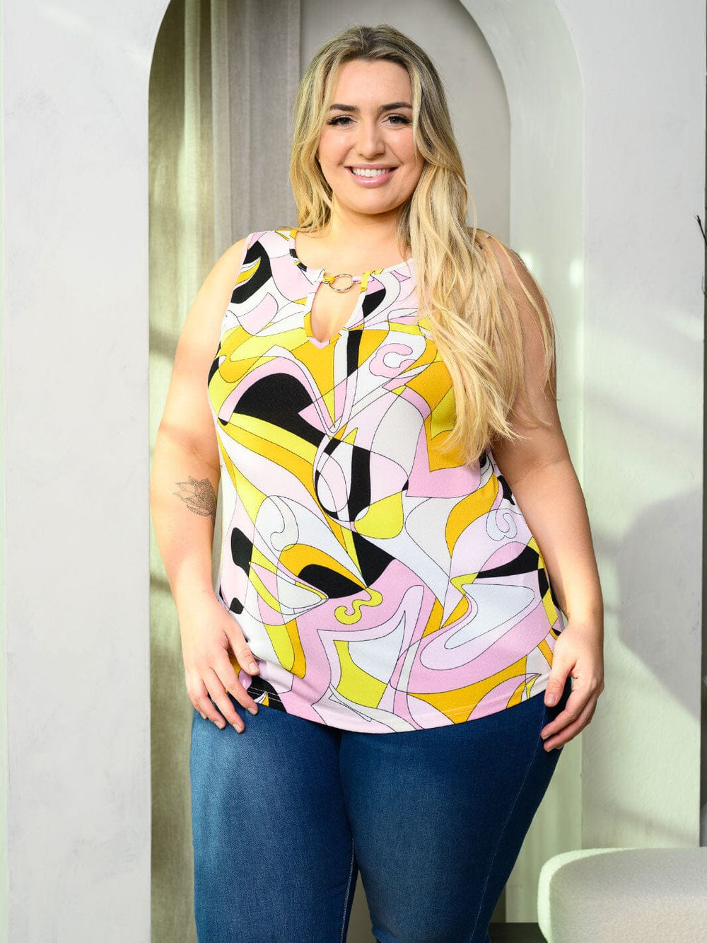 PLUS SIZE SLEEVELESS MULTI PRINT TUNIC TANK TOP
