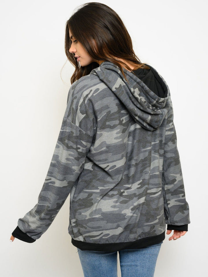 WOMEN'S LONG SLEEVE CAMO HOODIE TOP