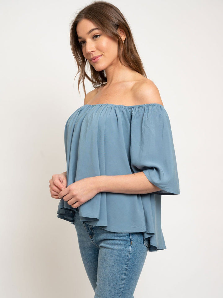 WOMEN'S OFF SHOULDER TOP