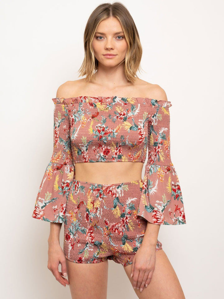 WOMEN'S SMOCKED TOP AND SHORTS SET