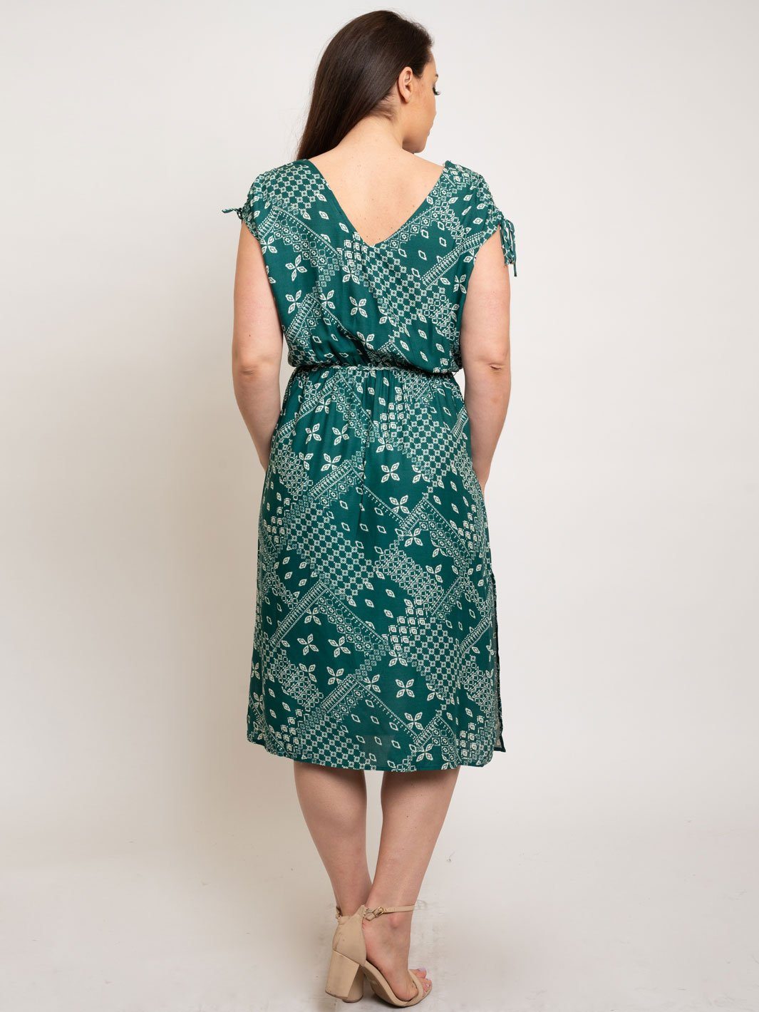 PLUS SIZE BANDANA PRINT MIDI DRESS