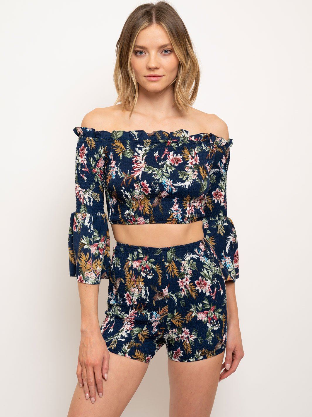 WOMEN'S SMOCKED TOP AND SHORTS SET