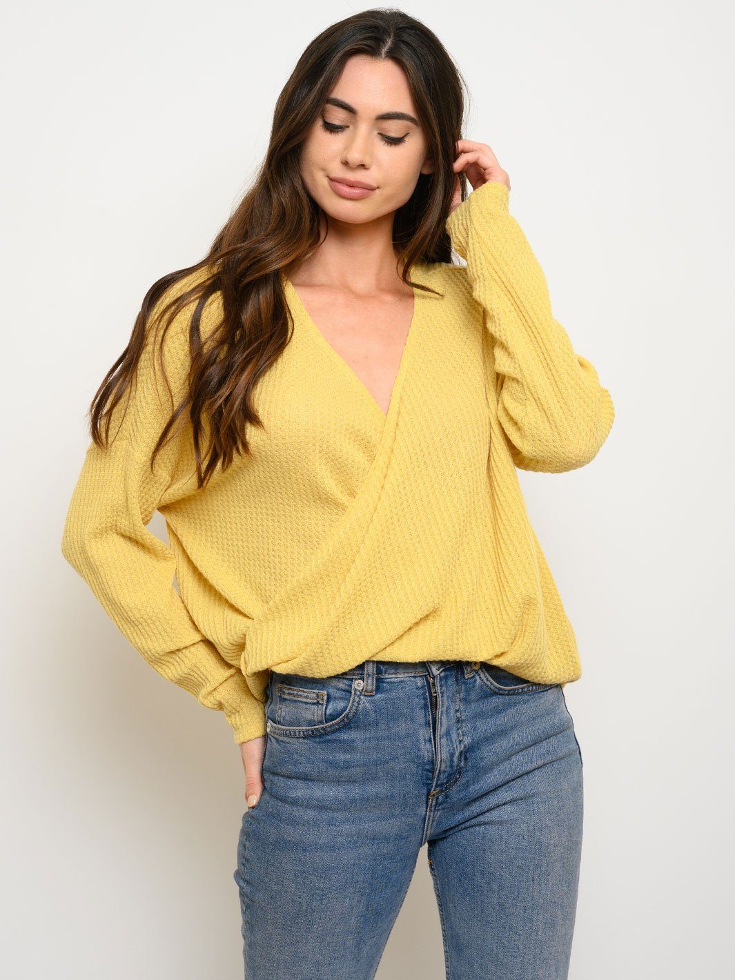 WOMEN'S LONG SLEEVE SURPLICE TOP