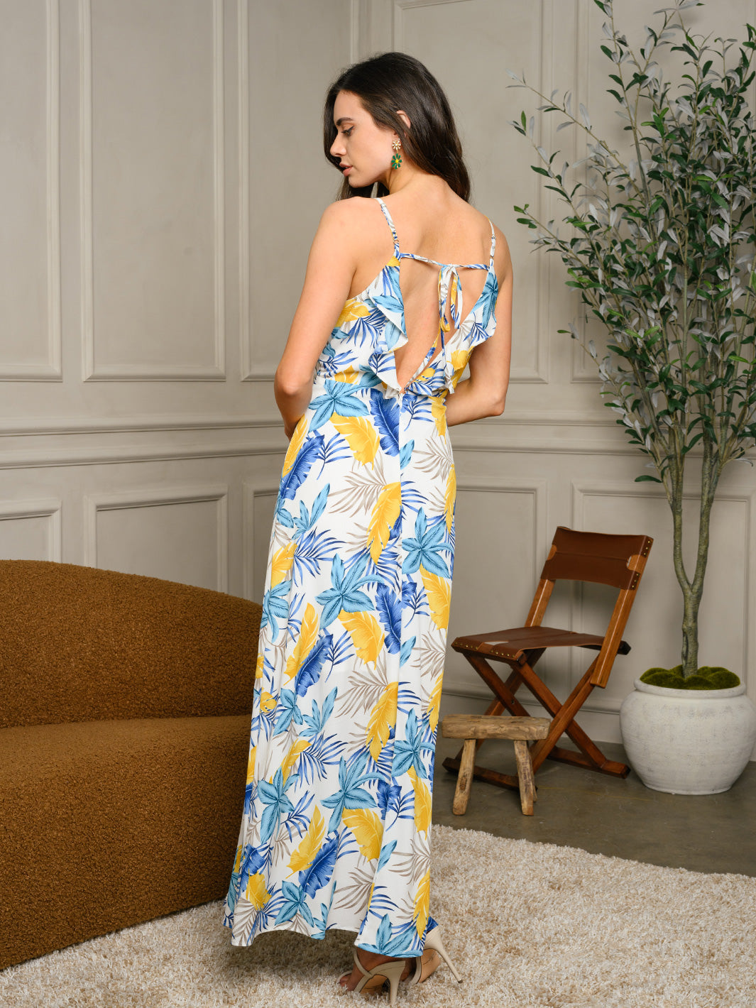 WOMEN'S SLEEVELESS V-NECK FLORAL MAXI DRESS