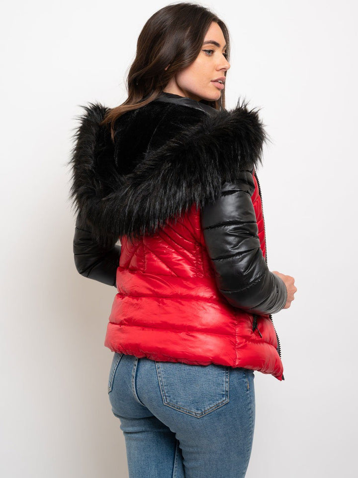 WOMEN'S HOODED FAUX FUR LINED QUILTED JACKET