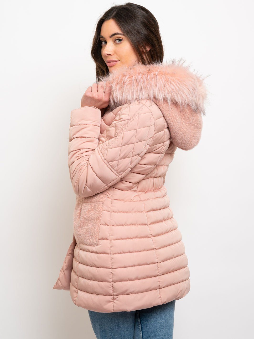 WOMEN'S MID LENGTH HOODED FAUX FUR LINED QUILTED COAT
