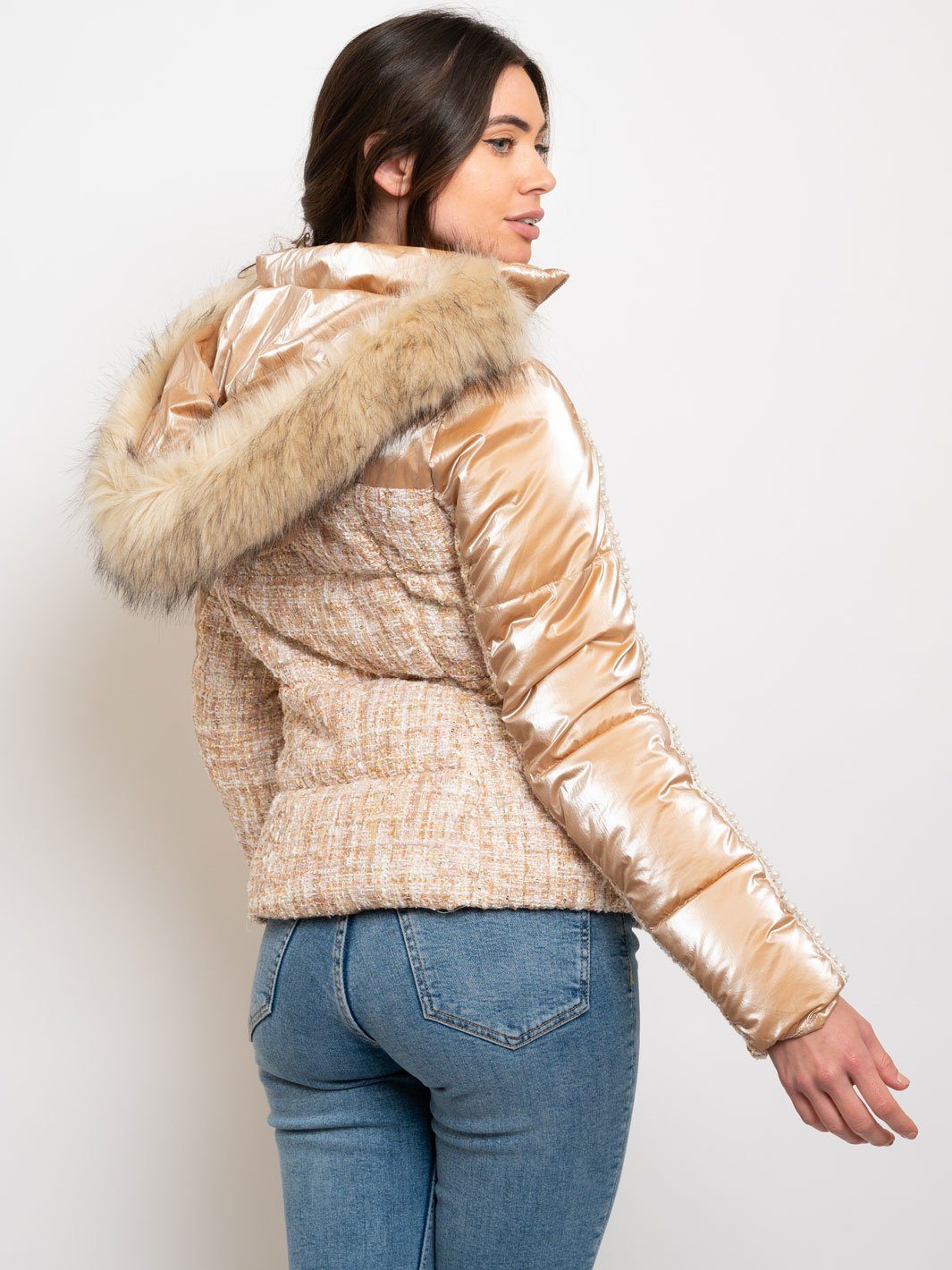 WOMEN'S HOODED FAUX FUR LINED FAUX TWEED QUILTED JACKET