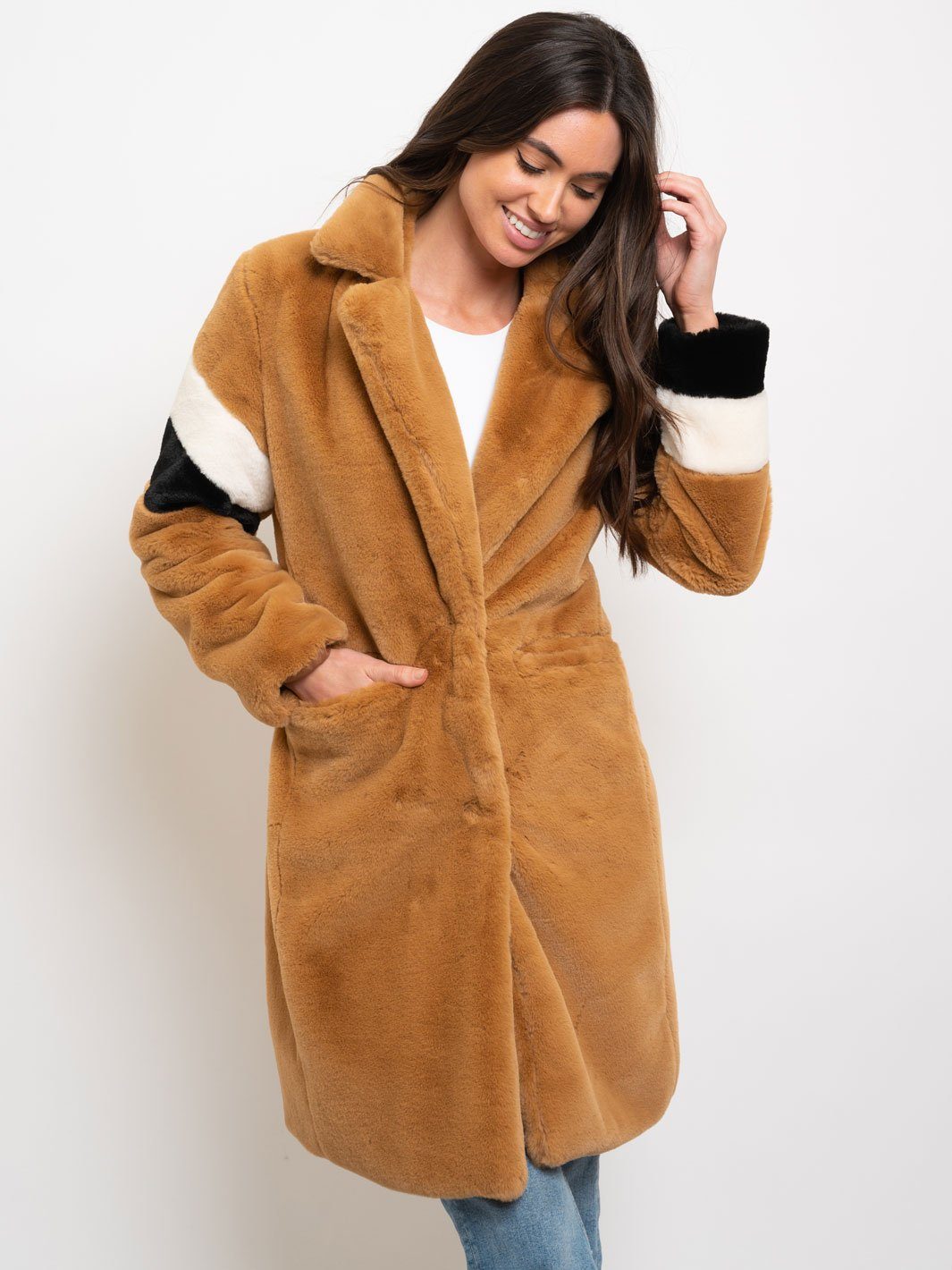 WOMEN'S LONG FAUX FUR COAT