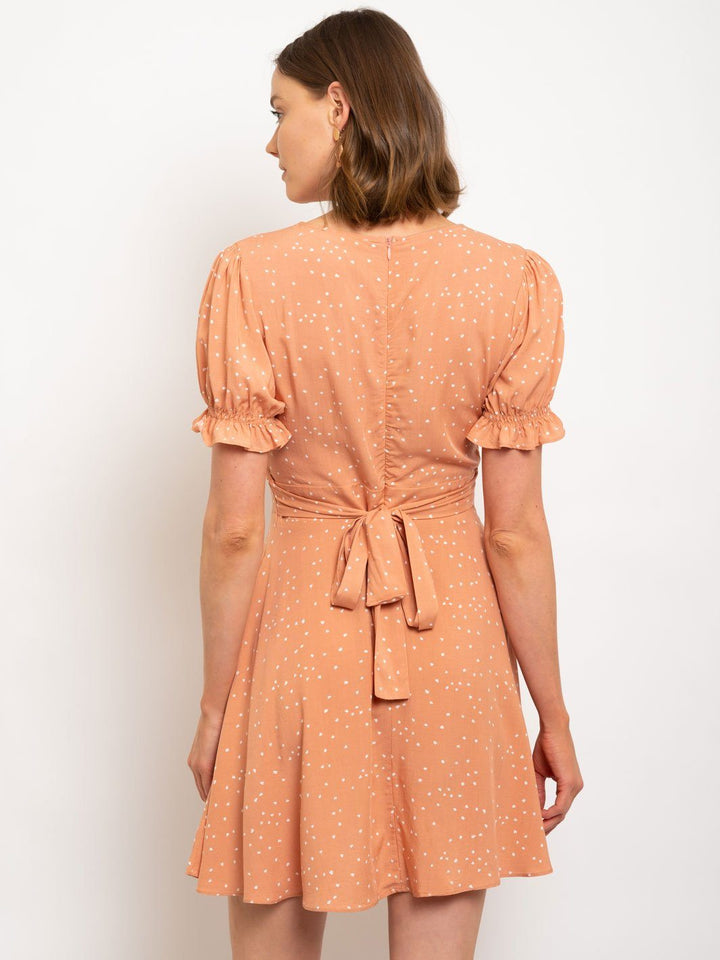 WOMEN'S RUFFLED SLEEVE BABYDOLL WITH BUTTON ACCENT DRESS