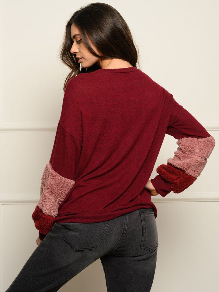 WOMEN'S LONG DETAILED SLEEVES TOP