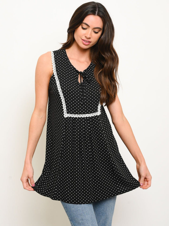 WOMEN'S MINI POLKA DOT SLEEVELESS LACE EMBELLISHMENT TOP