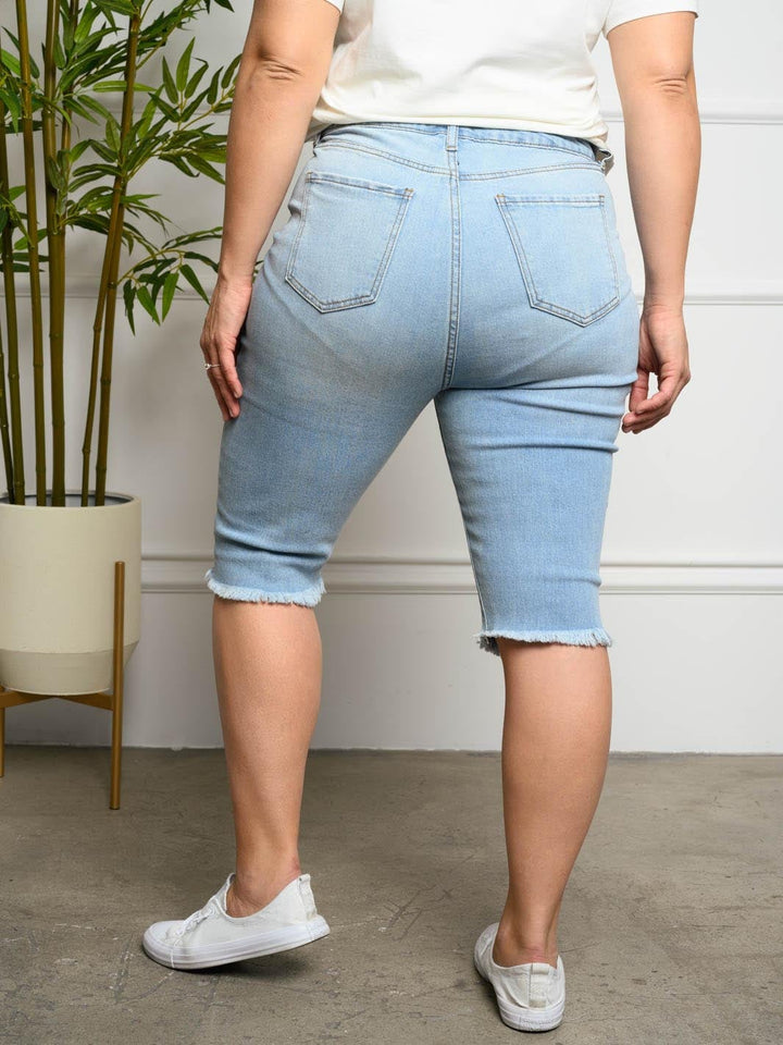 PLUS SIZE DISTRESS DENIM SHORTS